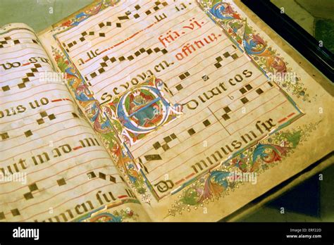 how did music in the renaissance differ from medieval music? the evolution of musical notation